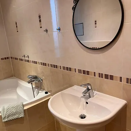 Quiet 5 Park View & Free Parking * Praga