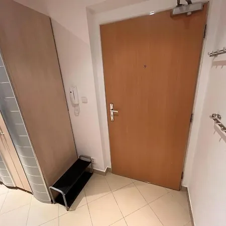 Quiet 5 Park View & Free Parking *