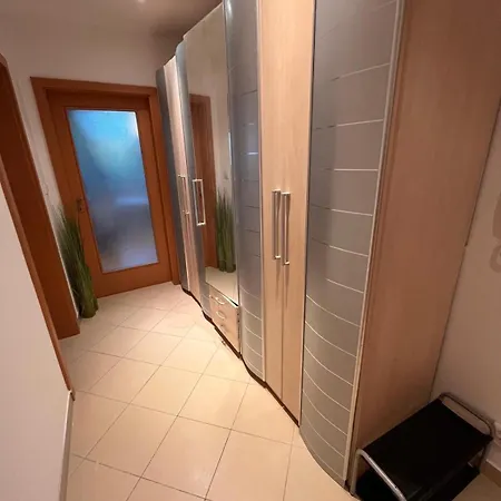 Quiet 5 Park View & Free Parking Apartamento